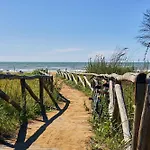 In By The Beach-beahost *
